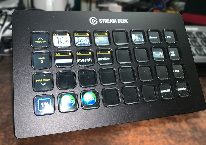 Elgato Stream Deck Xl With Companion And Vicreo Is Perfect For Multiple Device Control Geekazine Com